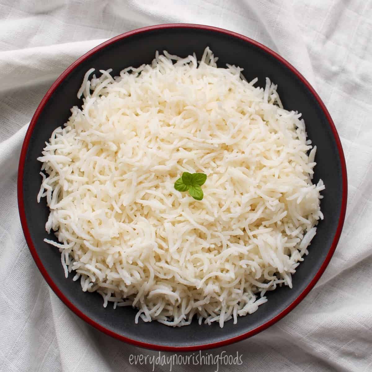 rice cooker basmati rice in a bowl
