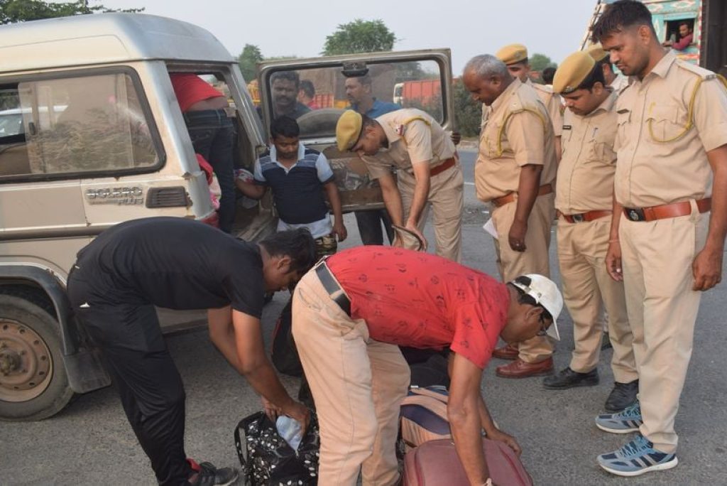 KCT NEWS – Strict vigil on district borders, detailed inspection of vehicles | जिले की की सीमाओं कड़ी चौकसी, वाहनों की बारीकी से जांच – New Update