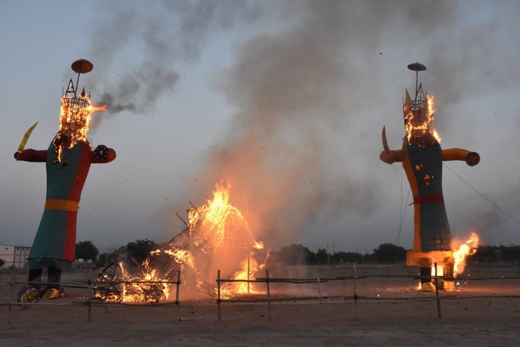 KCT NEWS – Dussehra of Nagaur city was historic where Ravana was not alone but burnt along with Kumbhakarna and Meghnad | VIDEO…ऐतिहासिक रहा नागौर शहर का दशहरा जहां पर रावण अकेला नहीं, कुंभकर्ण एवं मेघनाद के साथ जला – New Update