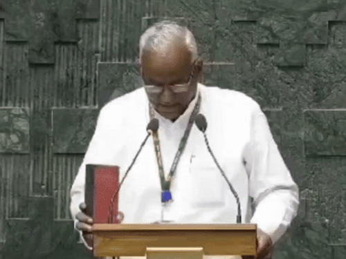 10000579251719315163 1754106651.gif