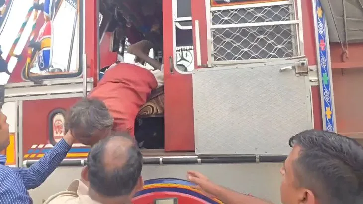 190 1753970635688b77cb3ff1e img 20250731 19155607picsartaiimageenhancer.jpg