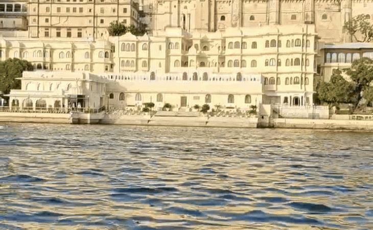 tourist point gif 1755019104.gif