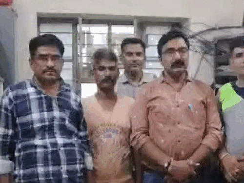 whatsappvideo2025 08 07at201308c44113cc ezgifcom r 1754577876.gif