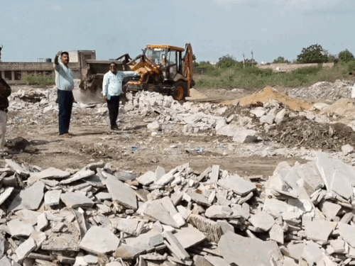 whatsappvideo2025 08 12at2009445c97a347 ezgifcom r 1755010661.gif