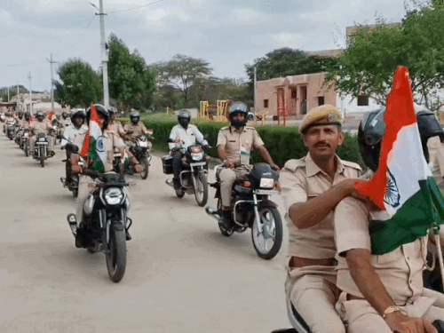 whatsappvideo2025 08 12at2101382e825d5c ezgifcom r 1755013303.gif