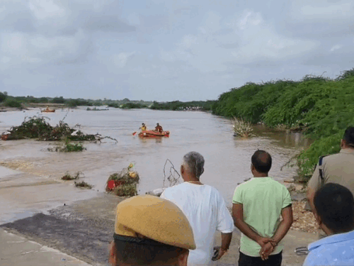 whatsappvideo2025 08 27at113411dbc1518c ezgifcom r 1756358968.gif