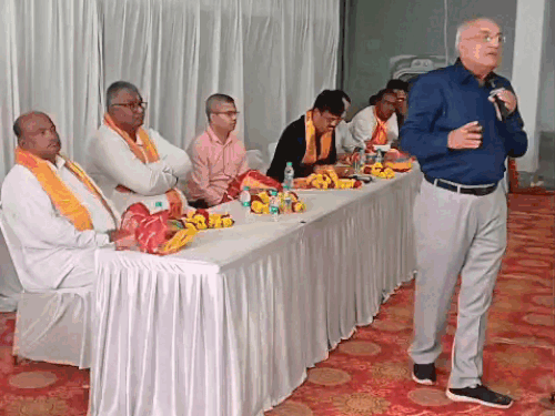 whatsappvideo2025 08 31at1249051c22195f ezgifcom r 1756643349.gif