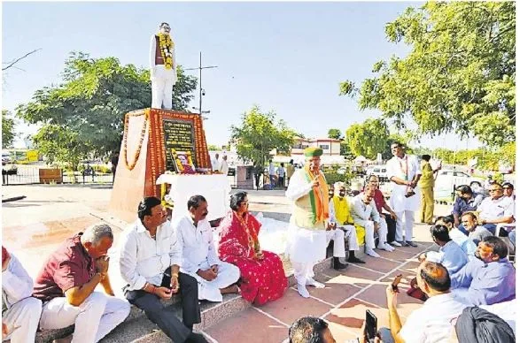 25bikanercity pg6 0 a957a2af d875 4d05 9fa9 1cf1fddde1f2 large.jpg