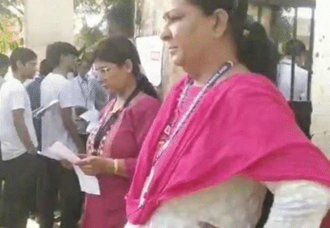 cover 548 1 1758439389.gif