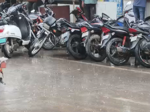 weather cover 1758638008.gif