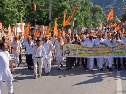 whatsappvideo2025 09 23at1724505177955f ezgifcom r 1758633781.gif