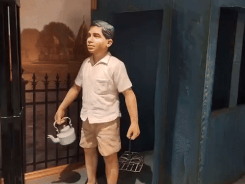 whatsappvideo2025 09 26at82210am ezgifcom resize 1758855406.gif